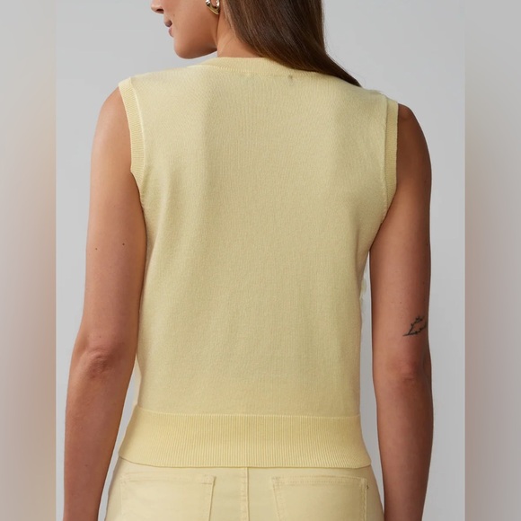 NWT New York & Company V Neck Paillette Sequin Vest - Picture 2 of 6